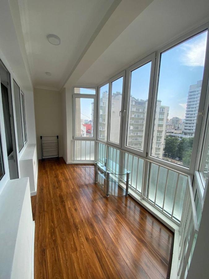 Appartement Avec 2 Chambres En Centre Ville Chişinǎu Buitenkant foto
